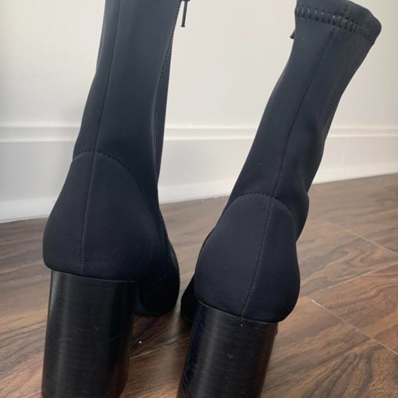 Jeffrey Campbell Booties Size 9 - Picture 5 of 8